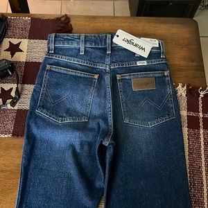 Wrangler westward 626 24/30 size brand new bought and never returned